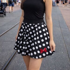 Disney Minnie Mouse Polka Dot Skater Skirt with Red Bow women’s Large